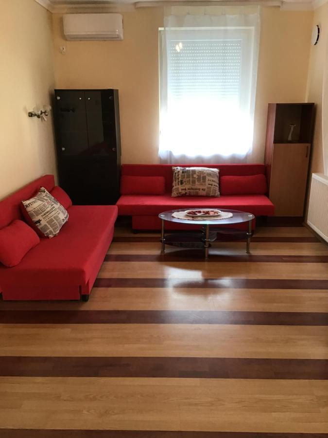 4 Lurkó Apartman Új Apartment Hajduszoboszlo Bagian luar foto