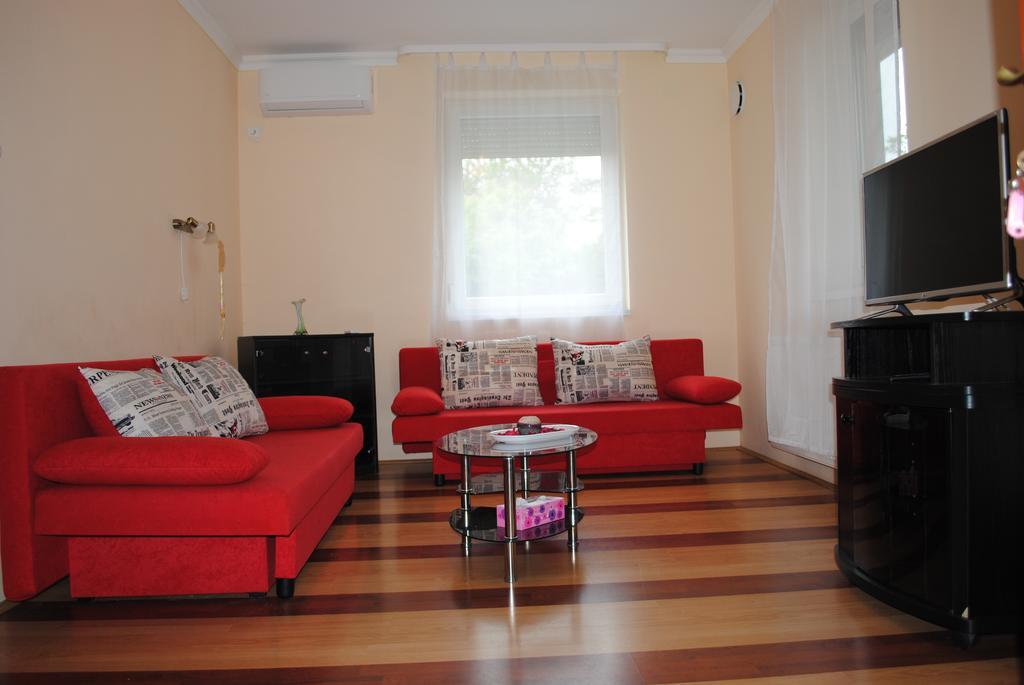 4 Lurkó Apartman Új Apartment Hajduszoboszlo Bagian luar foto